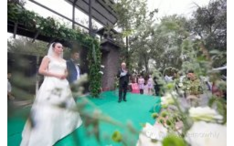 奧運馬術(shù)第一人--新疆姑娘劉麗娜的幸福婚禮